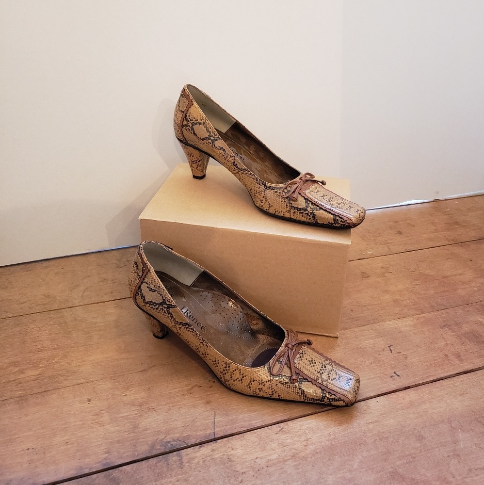 J. Renee Faux Snakeskin Shoes Heels 8M